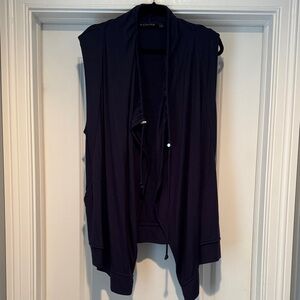Athleta navy athleisure vest. Size Large.